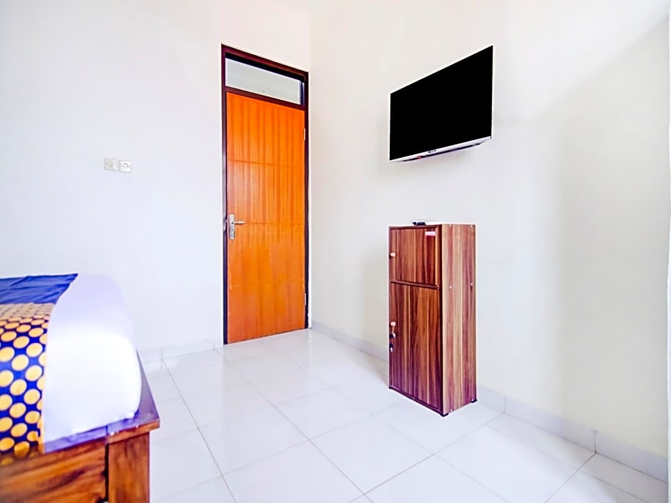 OYO Life 90152 Garuda Bima Residence Syariah