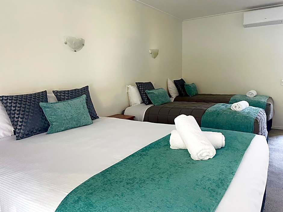 Kingston TOP 10 Holiday Park