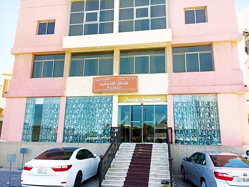 Marina Royal Hotel Suite