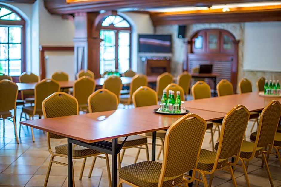 Hotel Dwa Księżyce