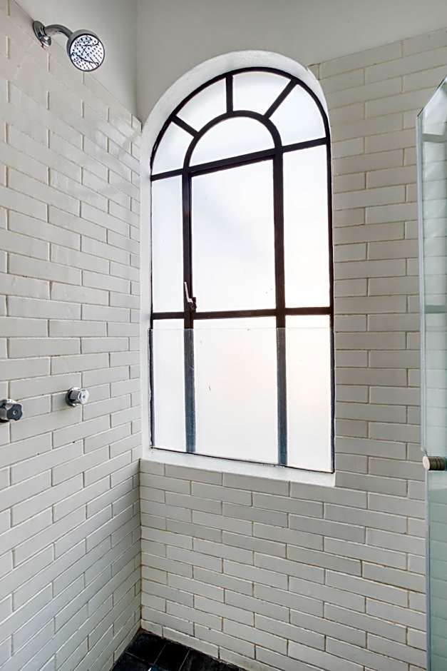 Santa Casa by Tasman