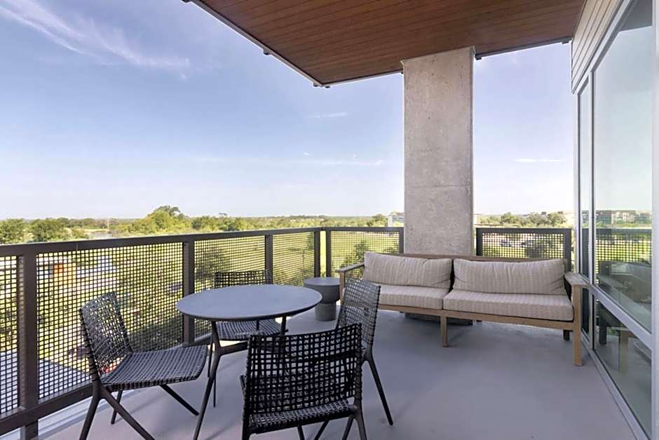 The Stella Hotel, Autograph Collection