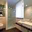 Residence by Vestibul Palace