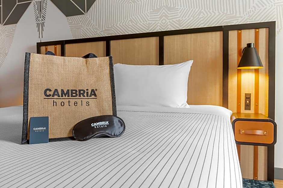 Cambria Hotel Spokane Airport