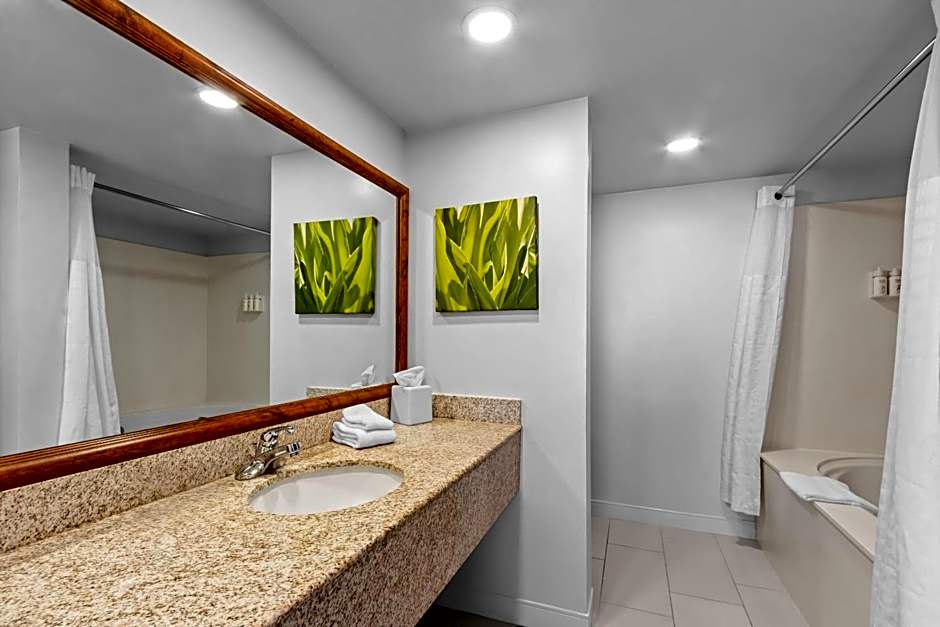 Red Lion Inn & Suites Goodyear - West Phoenix