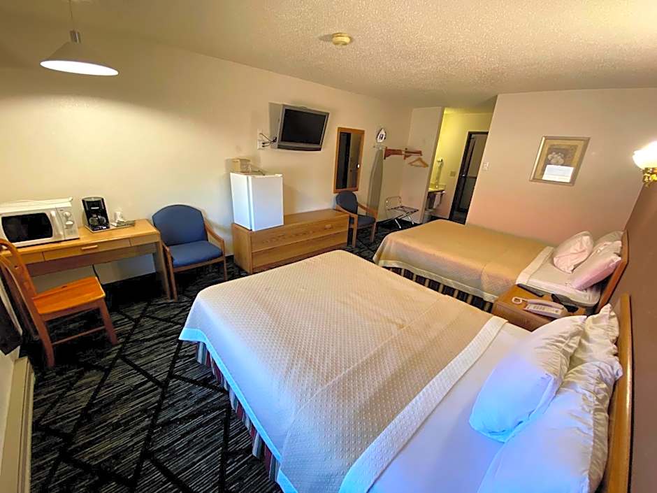 Woodland Inn & Suites