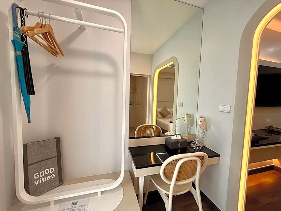 Bed by City Surawong Patpong