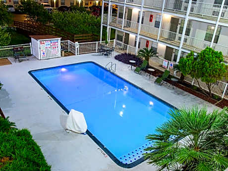 Studio 6-San Antonio, TX - Lackland AFB