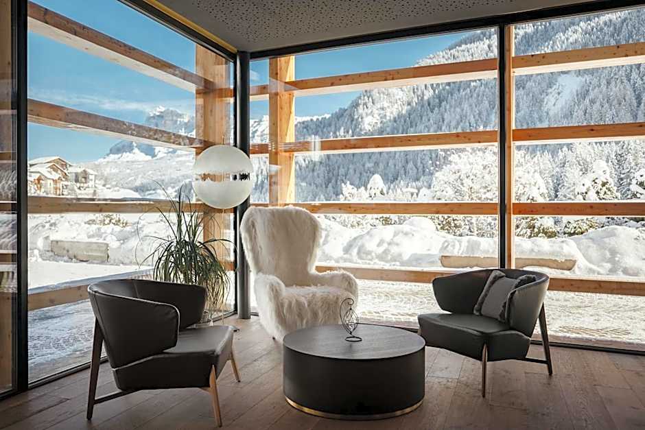 Hotel Cristallo - Wellness Mountain Living