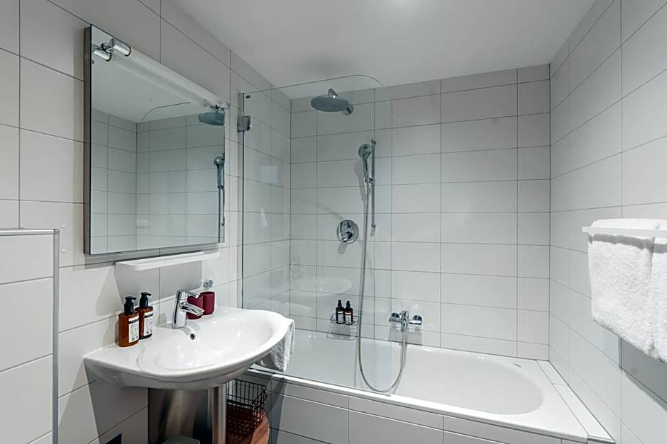 The Phoenix Fitness Hotel & free Spa Access at Alpen Resort
