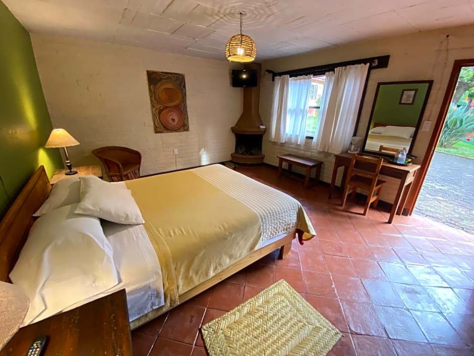 Villa Patzcuaro Garden Hotel