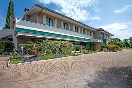 Standard Double Room with Terrace
