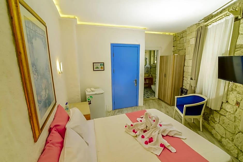 Alacati Asmali Konak Hotel