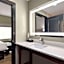 La Quinta Inn & Suites by Wyndham Gonzales