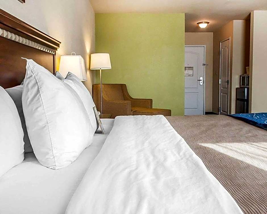 Comfort Inn & Suites Elk City South