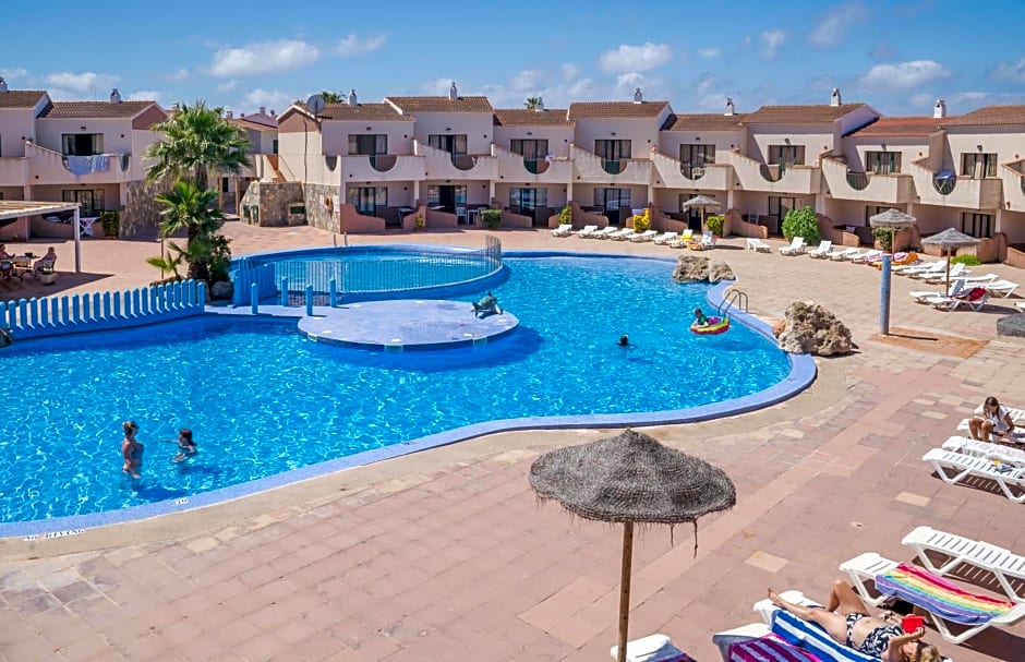 Apartamentos Lentiscos by MIJ