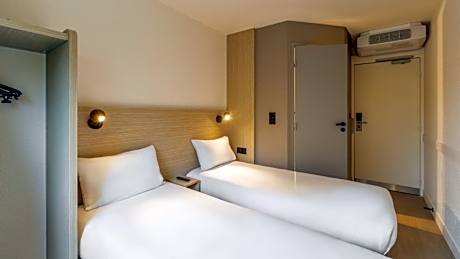 Standard Room - 2 Single Beds