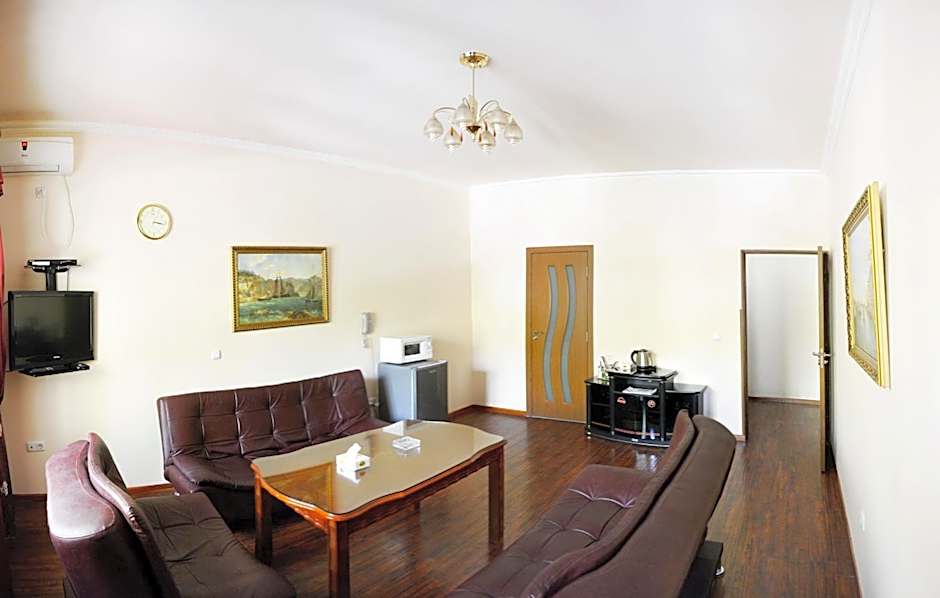 Family Hotel