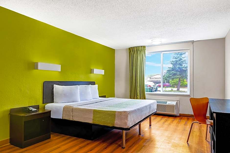 Motel 6 Indianapolis IN