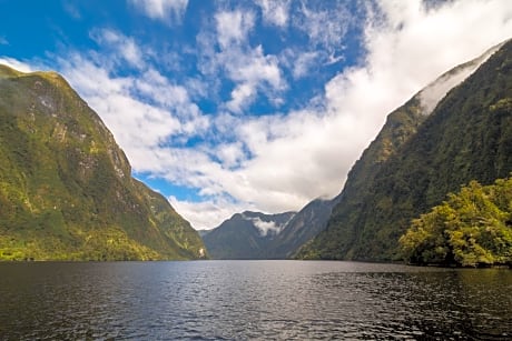 Milford Sound Exploring Package