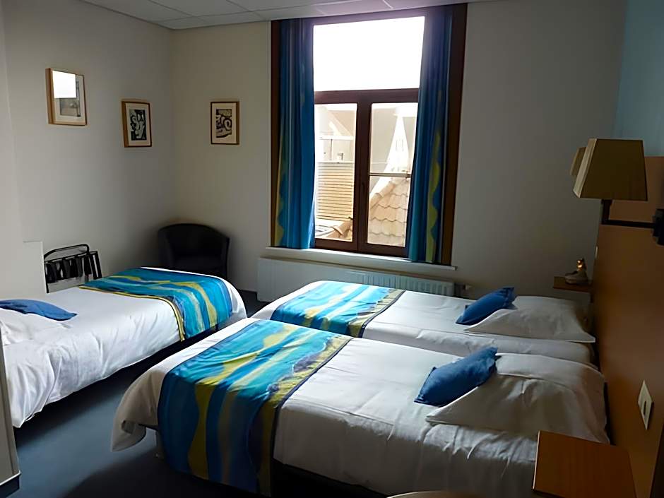 Hotel Asiris