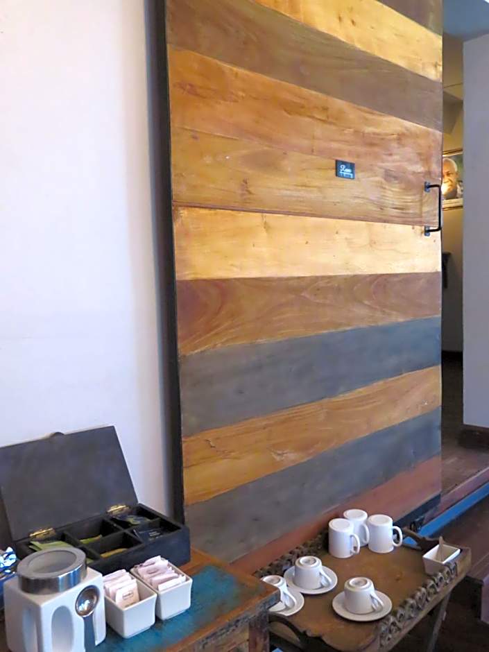 Boulevard Inn Mt Meru