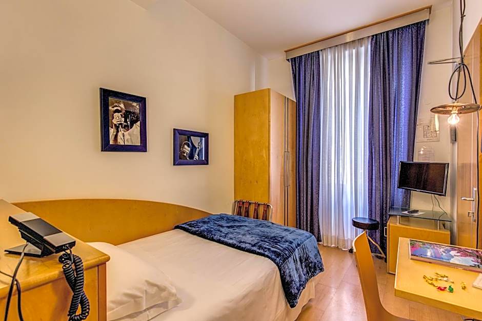 Hotel Franklin Feel The Sound