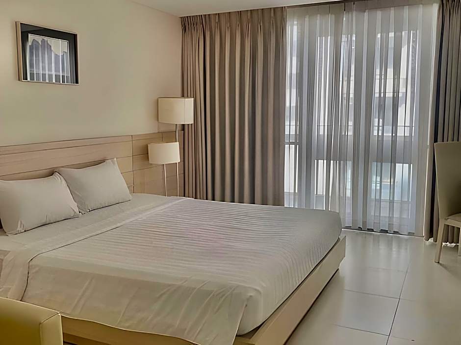 Nhi Phi Hotel Nha Trang