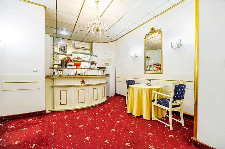 Hotel Carpati Imparatul Romanilor