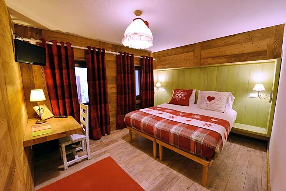 Hotel Petit Dahu - Chambres et Restaurant