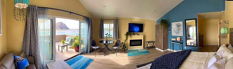 Photo 1 of 15 of Superior Suite, Sea View