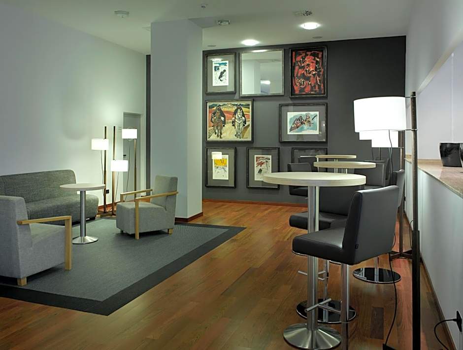 Parador De Antequera