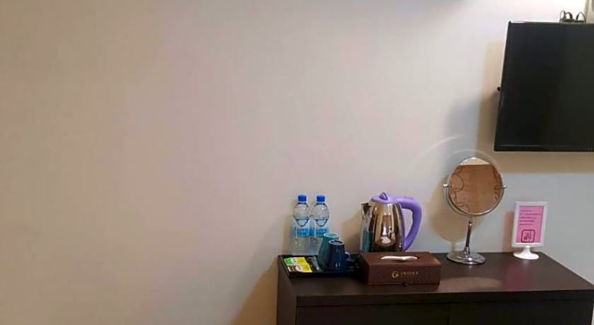 Gin Jian Commerical Hotel