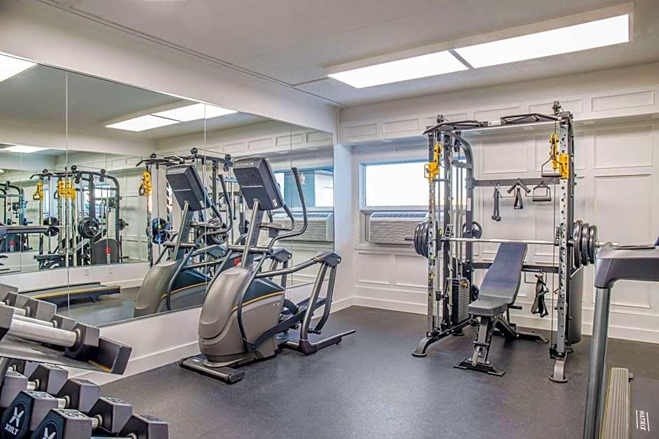 Days Inn & Conference Centre by Wyndham Camrose Norsemen