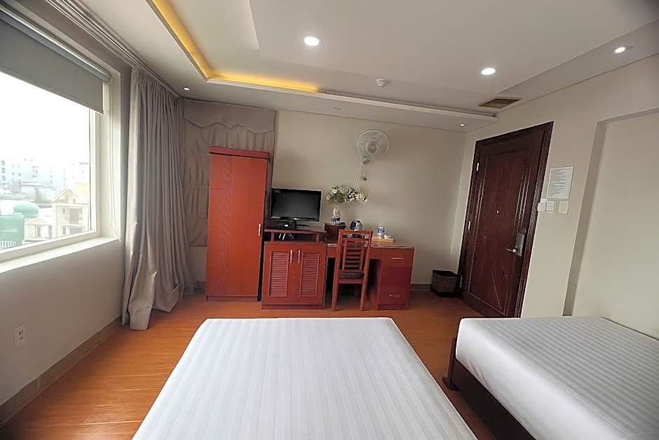 Van Ha Hotel Etown - Nhà Ga T3 Sân Bay TSN