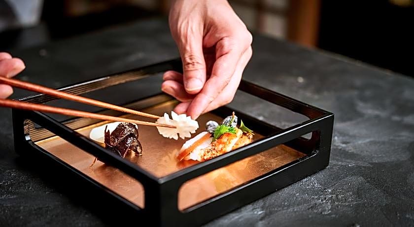 Heihachi Tea House Inn