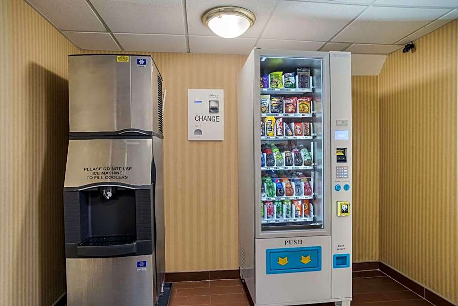 Quality Inn & Suites Chambersburg Northeast