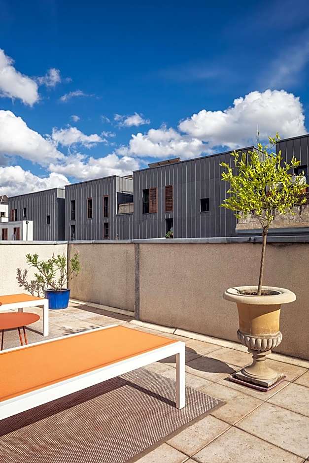 Royal Garden Champs Elysees