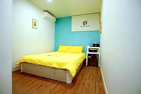 Singe Room