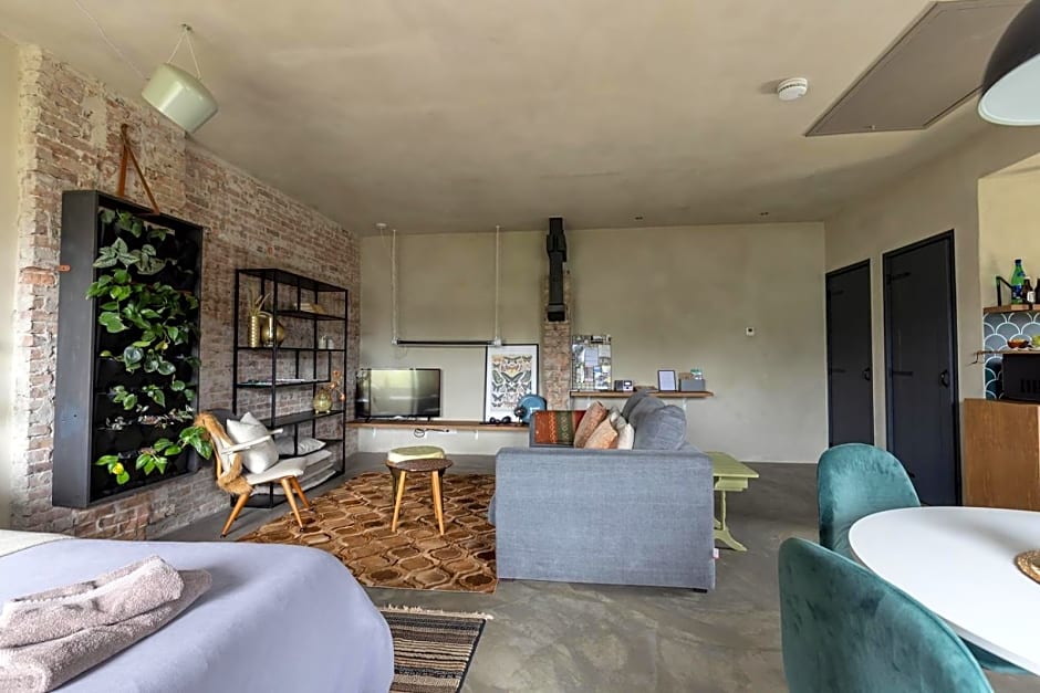 De oude slaght- luxe suite met buitensauna