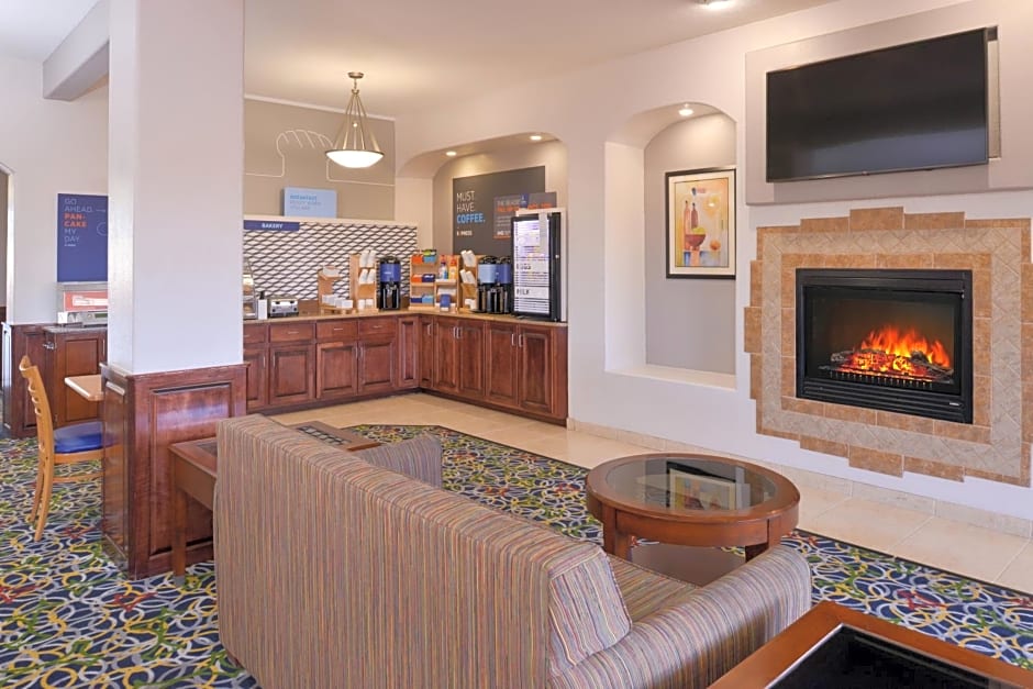Holiday Inn Express Hotel & Suites Alamosa By IHG