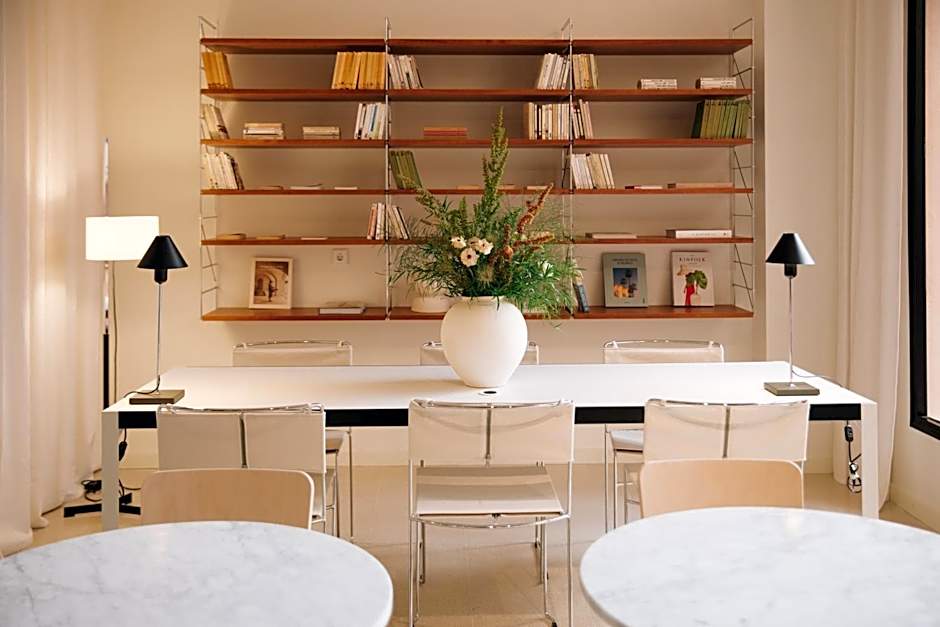 H La Paloma Boutique