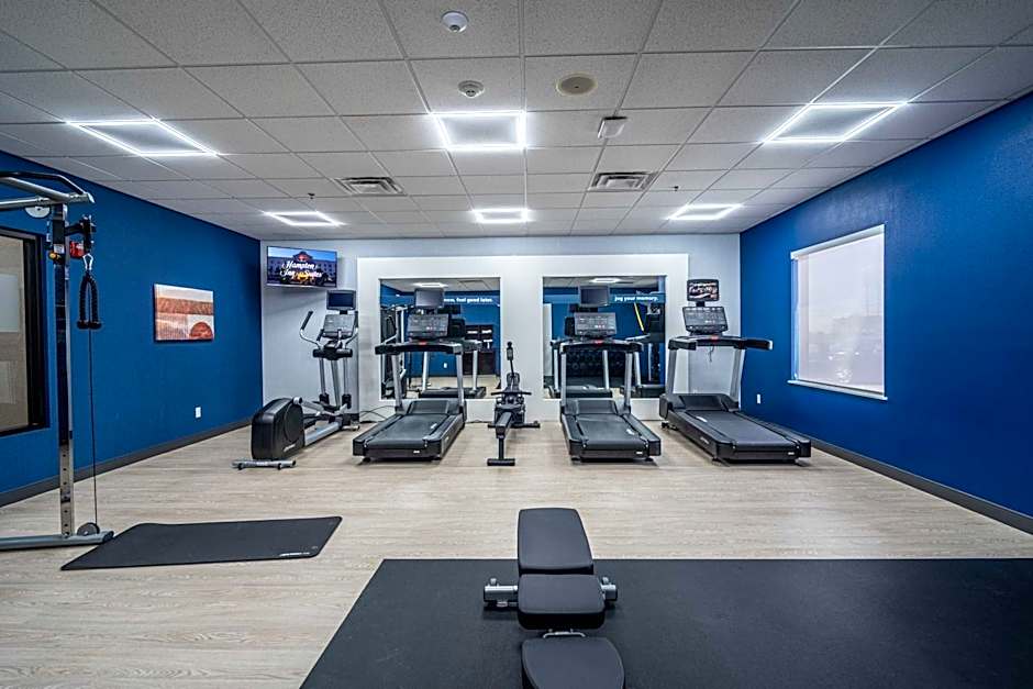 Hampton Inn & Suites Mission