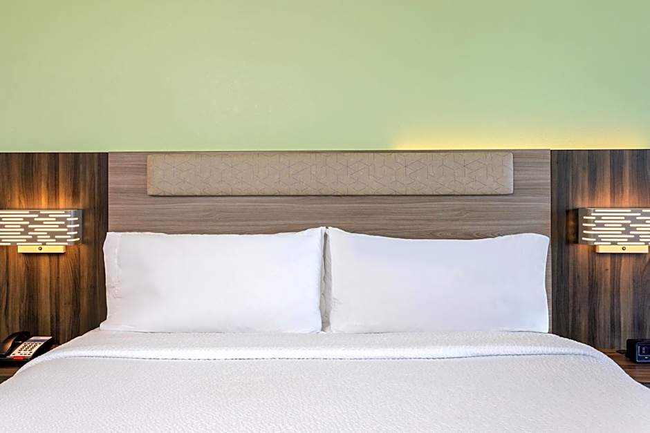 Holiday Inn Express Daytona Beach Shores By IHG