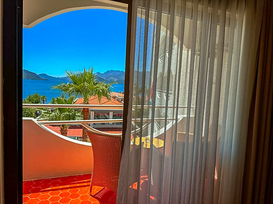 Hawaii Hotel