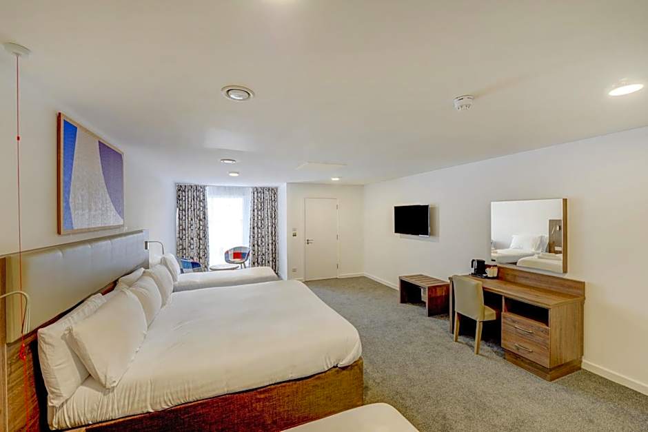 OYO Plymouth Central