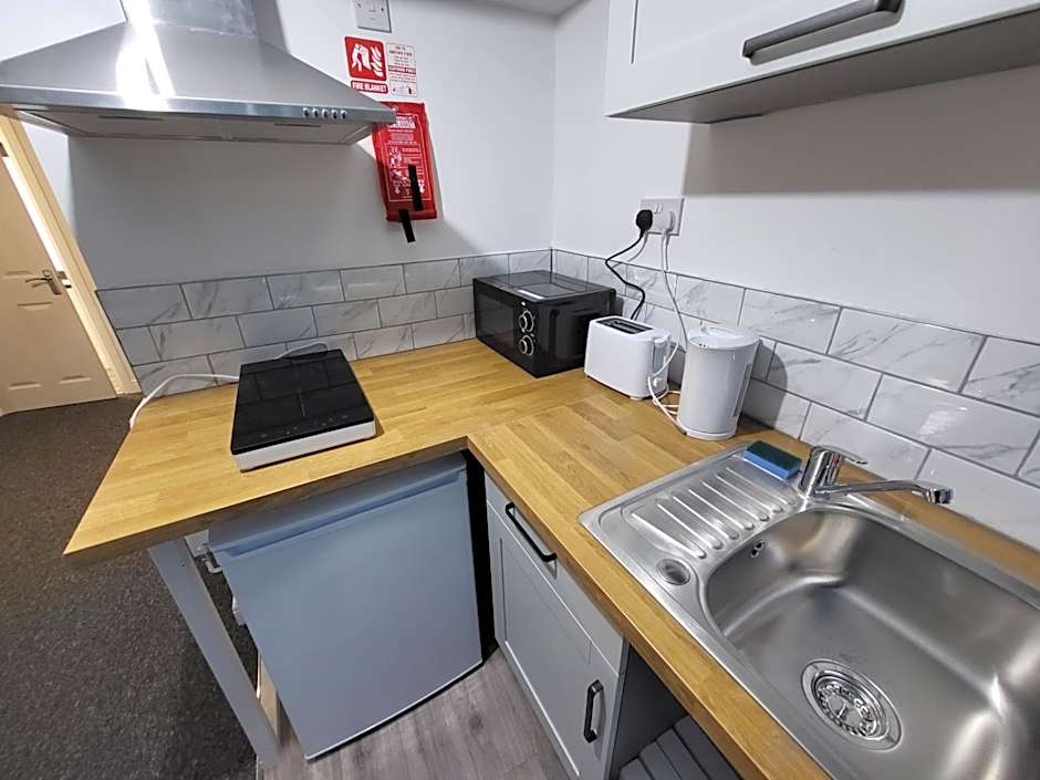 Premier Studios Nottingham - Tring Vale