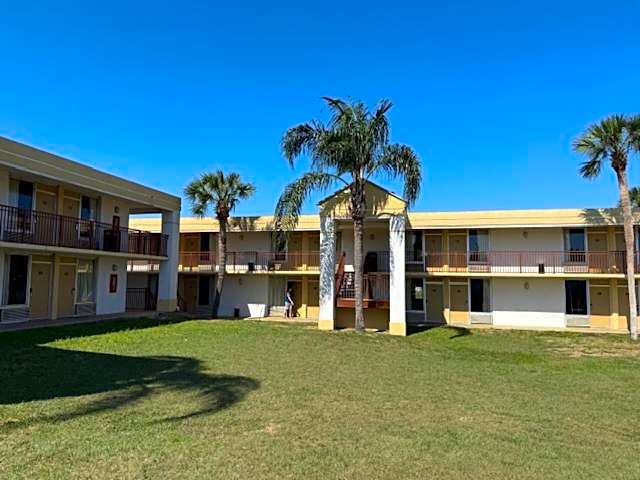 Super 8 by Wyndham Ocala