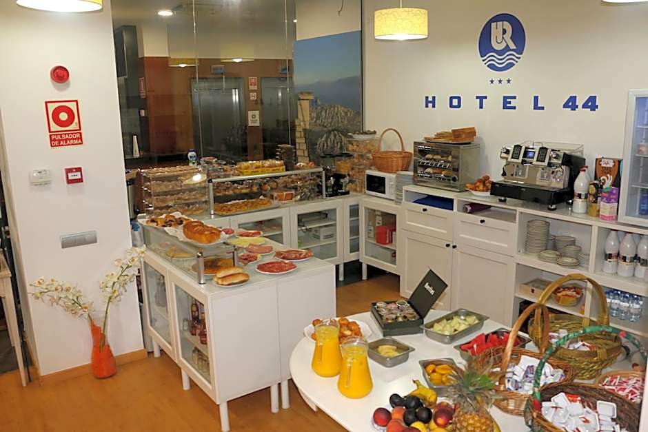 Hotel 44