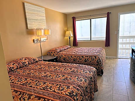 Superior Queen Room with Two Queen Beds